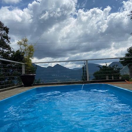 Вилла Casa Aconchegante Com Linda Vista A 5 Min Do Centro Нова-Фрибургу Экстерьер фото